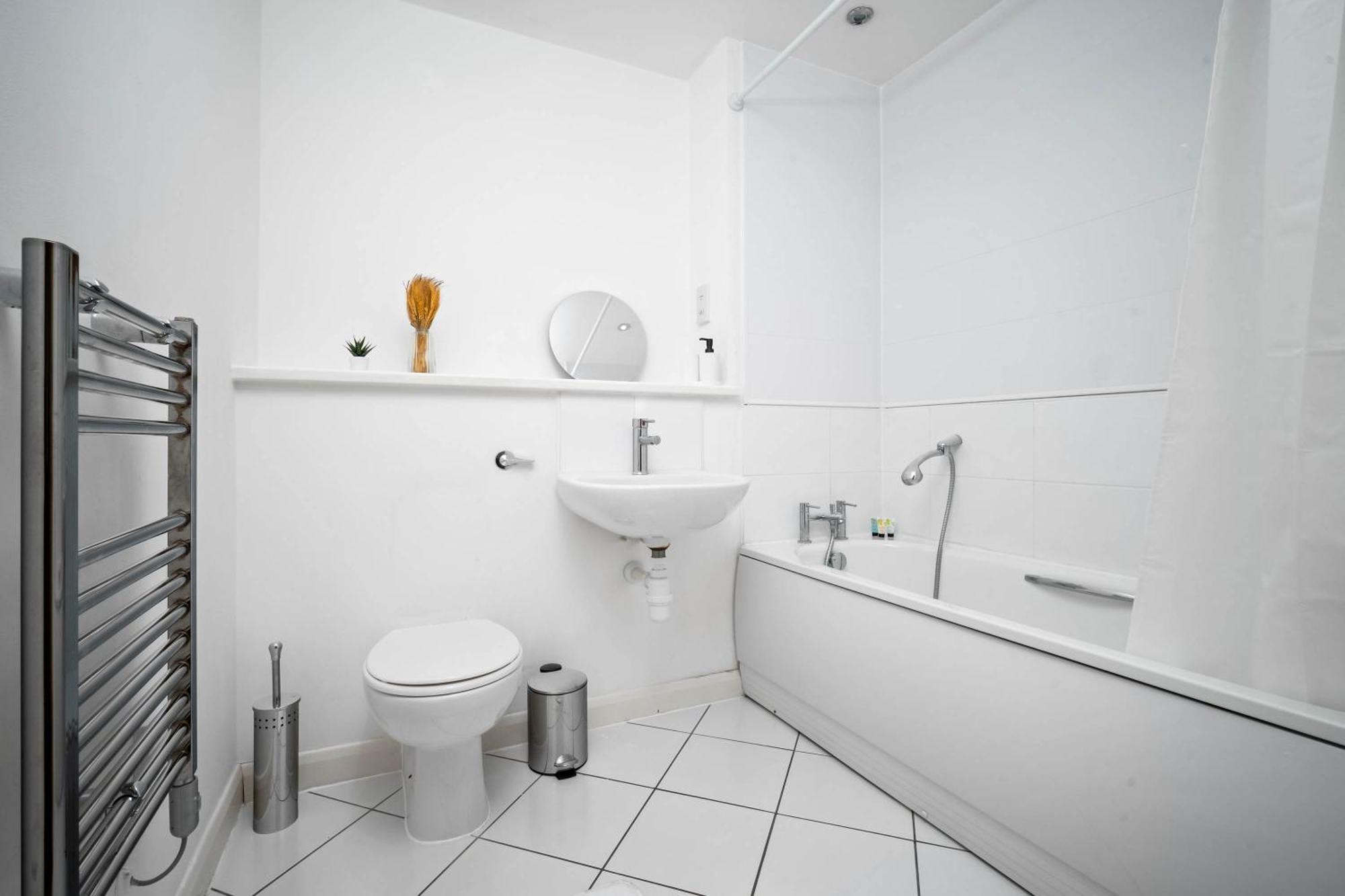 Skyline Flat By Novo *